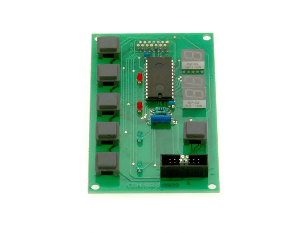 Leiterplatte mit mehreren Tasten, LED-Anzeigen und einem Mikrochip. Das Produkt trägt die Marke Bosch und ist für elektronische Anwendungen konzipiert.